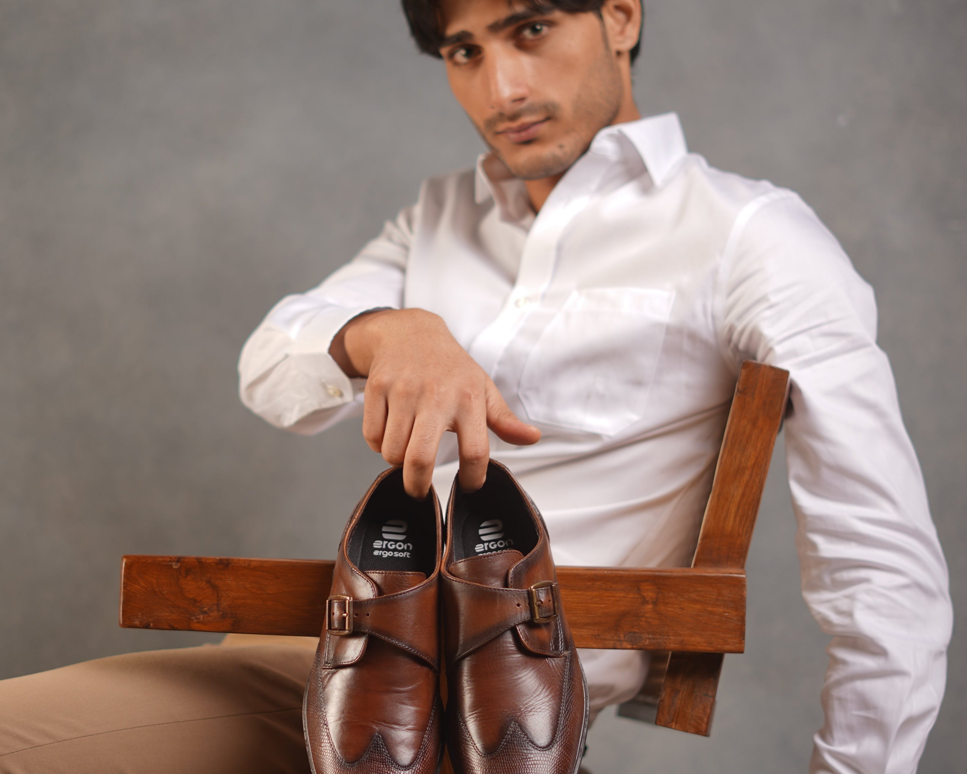 Step-Up-Your-Style-with-ErgonStyle-s-Men-s-Dress-Shoes-Collection Ergonstyle